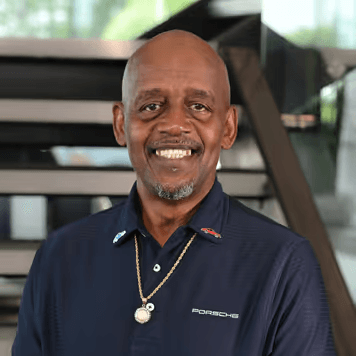 Photo of Darrell Cox