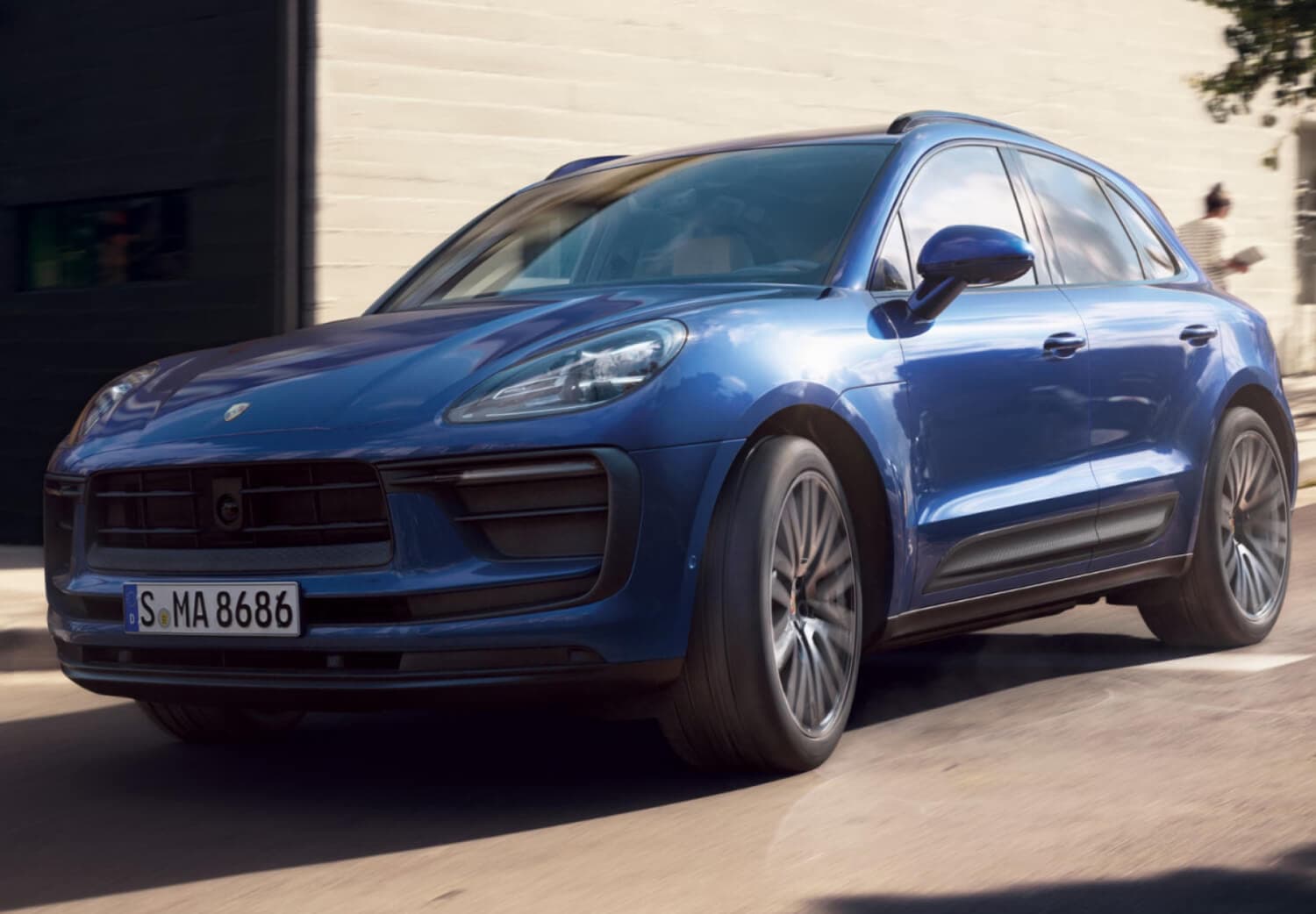 Porsche Macan Gentian Blue Metallic